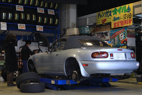タイヤガーデン豊中でプチリフレッシュ - 意外にイイかも？トーヨータイヤ -2 